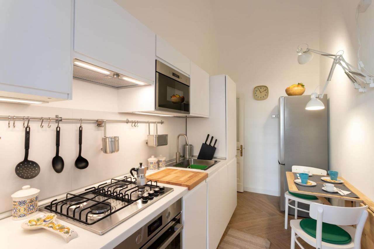 Vittorio Emanuele House Apartment คาตาเนีย ภายนอก รูปภาพ
