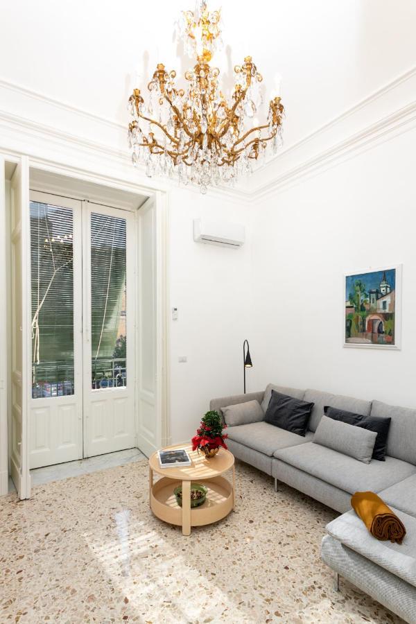 Vittorio Emanuele House Apartment คาตาเนีย ภายนอก รูปภาพ