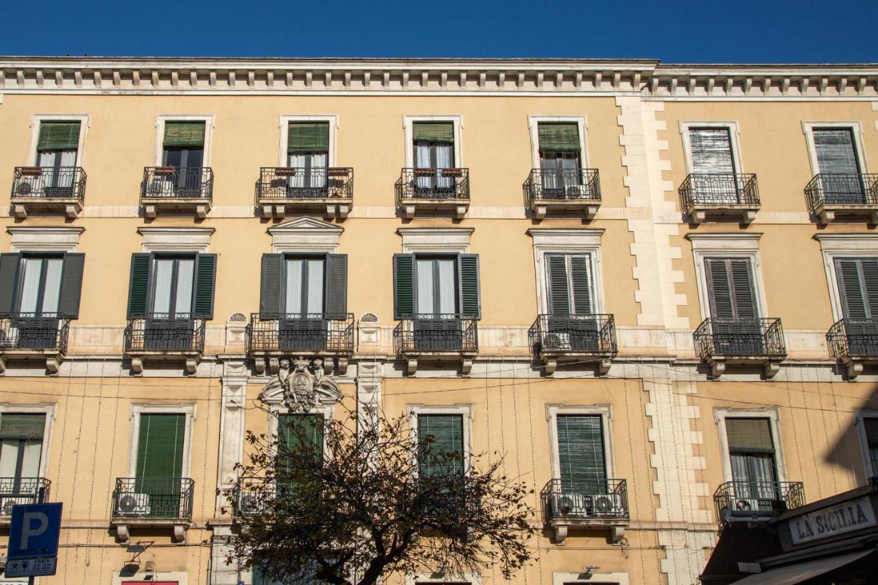Vittorio Emanuele House Apartment คาตาเนีย ภายนอก รูปภาพ